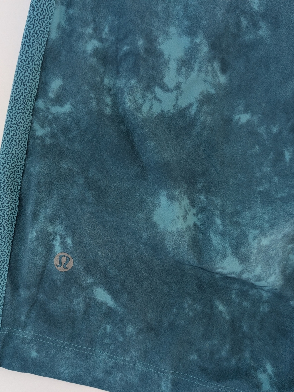 Lululemon Men's L Teal Tie-Dye 10" Liner Less Athletic T.H.E Short Pockets - Picture 4 of 7